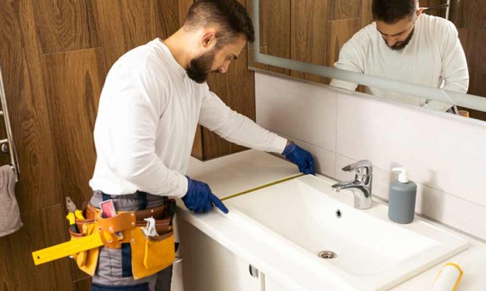 hiring-the-right-bathroom-remodeling-contractor-for-a-seamless-renovation